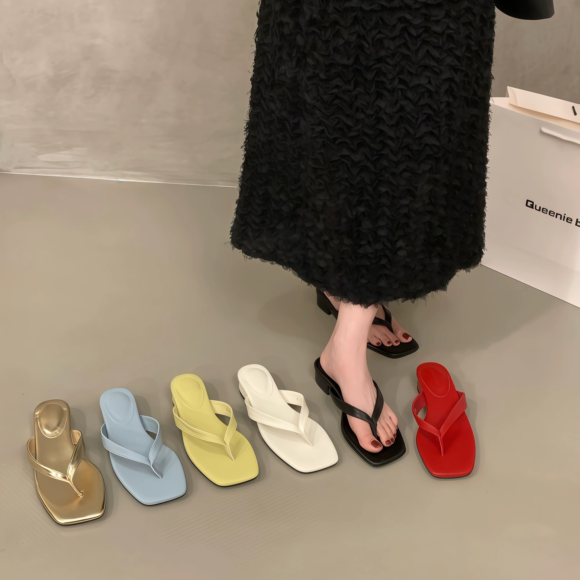 Chuyuji Chanclas Planas con Bucle en el Dedo Mujer 2026 Nuevo Verano Rojo Vestido Vacaciones Sandalias de Punta Abierta