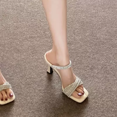 Chuyuji Sandales habillées femmes bout carré stiletto talons hauts été deux façons strass talon bloc · YANYAN China shoe factory