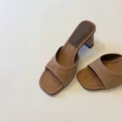 Chuyuji French High Heel Open Toe Square Toe Summer Simple Slip-On Block Heel Ankle Strap Slippers · YANYAN China shoe factory