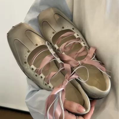 Chuyuji Women's Lace-Up Two-Tone Flats Fashion Rivet Mary Jane Shoes · YANYAN China shoe factory