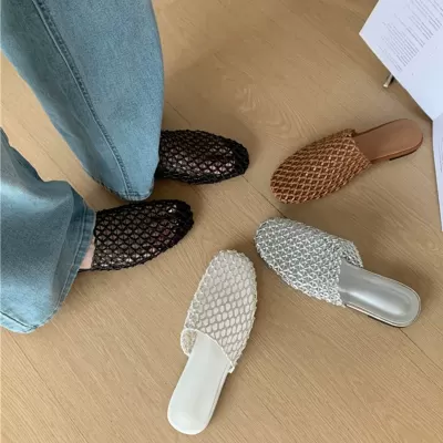 Chuyuji Women's Vintage Flat Woven Fishnet Sandals 2026 Summer Mule Closed Toe · YANYAN China shoe factory