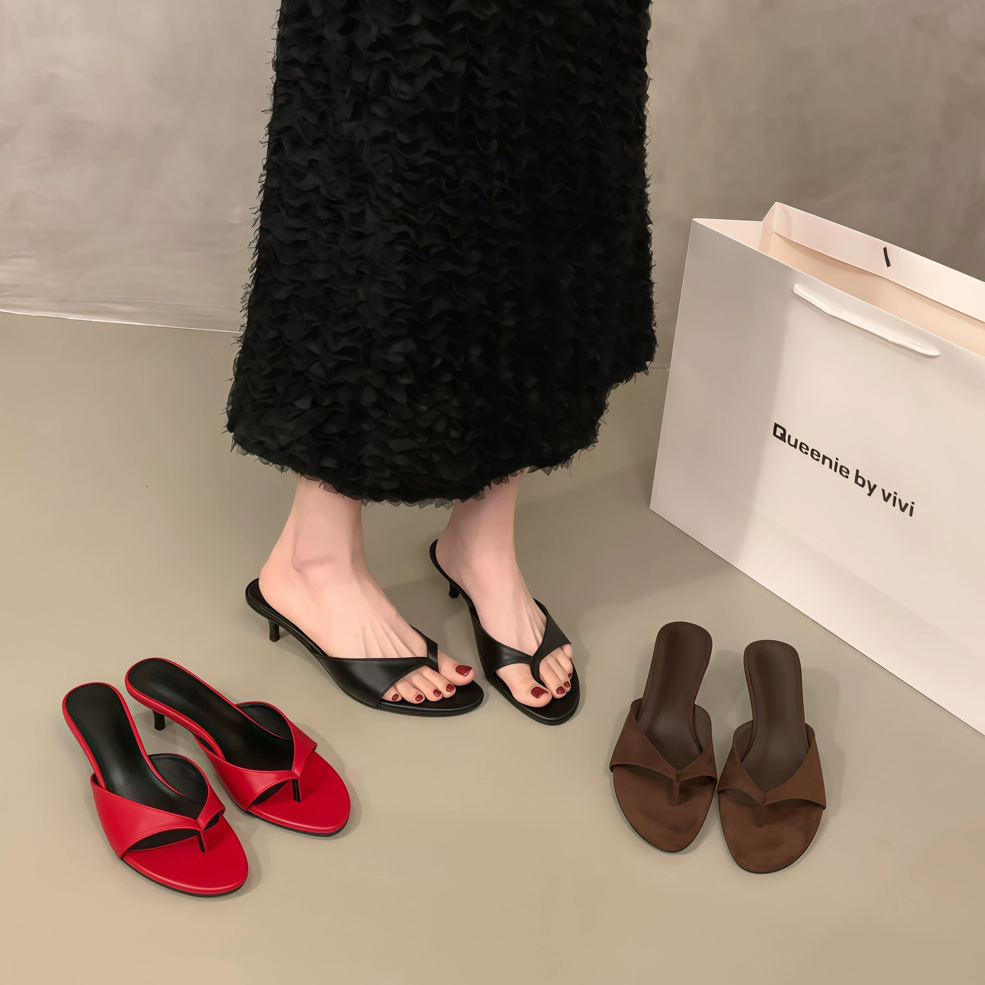 Chuyuji Sandales à Bride de Cheville à Talon Kitten Rouge, Femme Été 2026, Élégantes Noires