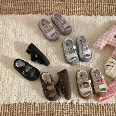 XSHX Drainage Quick Dry Children's Spring Summer Sandals Toe Cap Anti-Kick Wading Rubber Anti-Slip Soft Sole Breathable Pad · YANYAN China shoe factory