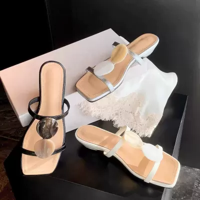 Damen Sommer Strand 3cm Blockabsatz Römisch Muschel Schnalle Quadrato Absatz Doppel Riemen Sandalen · YANYAN China shoe factory