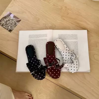 Women's Sweet Round Toe Pleated Polka Dot One-Strap Slides Spring Summer Flat Bow · YANYAN China shoe factory