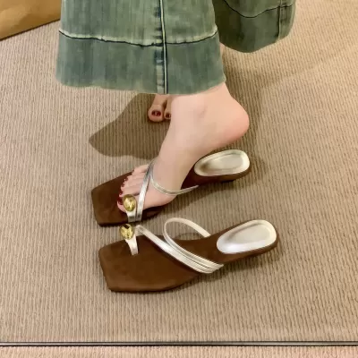 Women's Petite Wedge French Silver Toe Loop Sandals 2026 New Style Beach Vacation · YANYAN China shoe factory