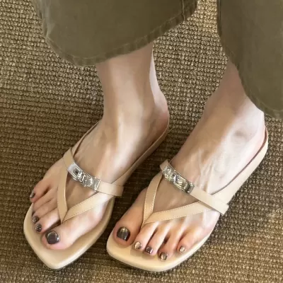 Women's French Square Toe Flip Flops 2026 New Summer Metal Buckle Flat Beach Sandals