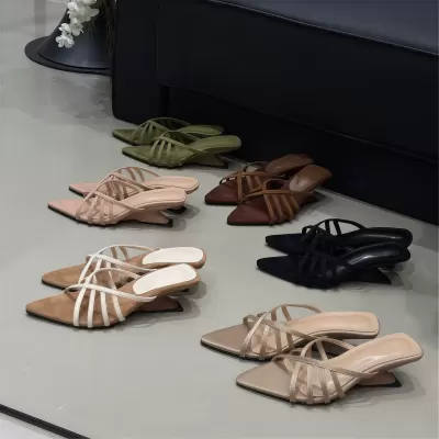 Chuyuji Wedge French Pointed Thin Strap Slippers for Women Summer 2026 Elegant Roman · YANYAN China shoe factory
