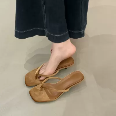 Women's Thong Sandals Mid Heel Anti Slip Fashion High Heel Summer 2026 · YANYAN China shoe factory