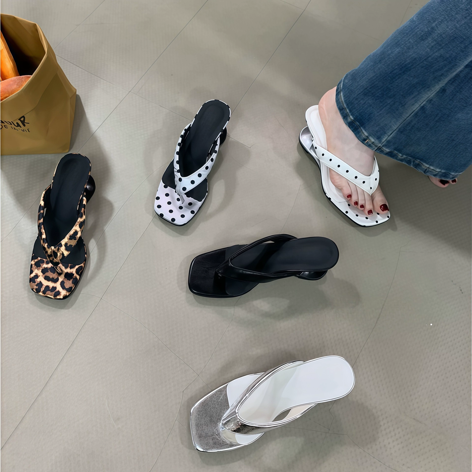 Women's Wedge Heel Polka Dot Thong Sandals Leopard Print High Heel Summer 2026
