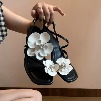 Women's Vacation Style Flower Strap Block Heel Sandals Square Toe Open Toe · YANYAN China shoe factory