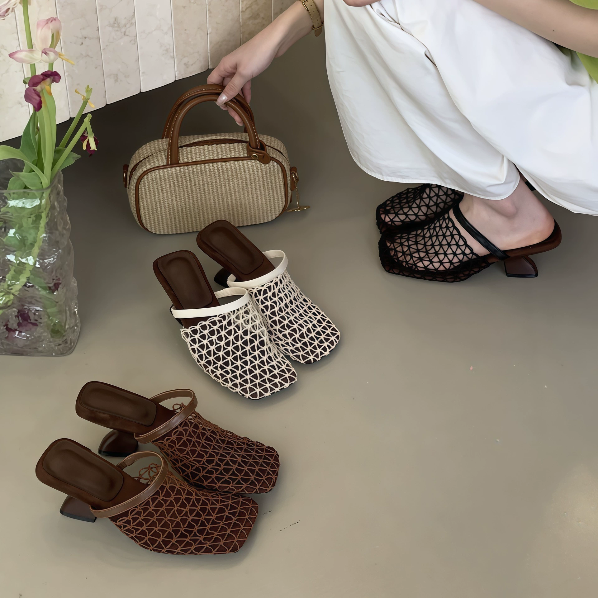 Women's Soft Sole Woven Closed Toe Mules Summer Lazy Slip On Beach Sandals