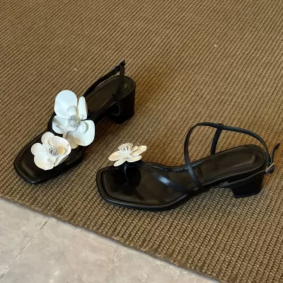 Women's French Square Toe Flower Thong Sandals Block Heel Vacation Style · YANYAN China shoe factory