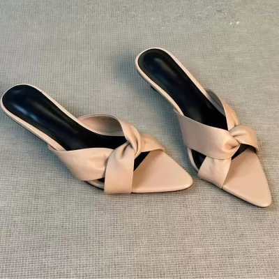 Sandálias femininas bege bico fino, salto bloco francês, verão, salto alto, conforto · YANYAN China shoe factory