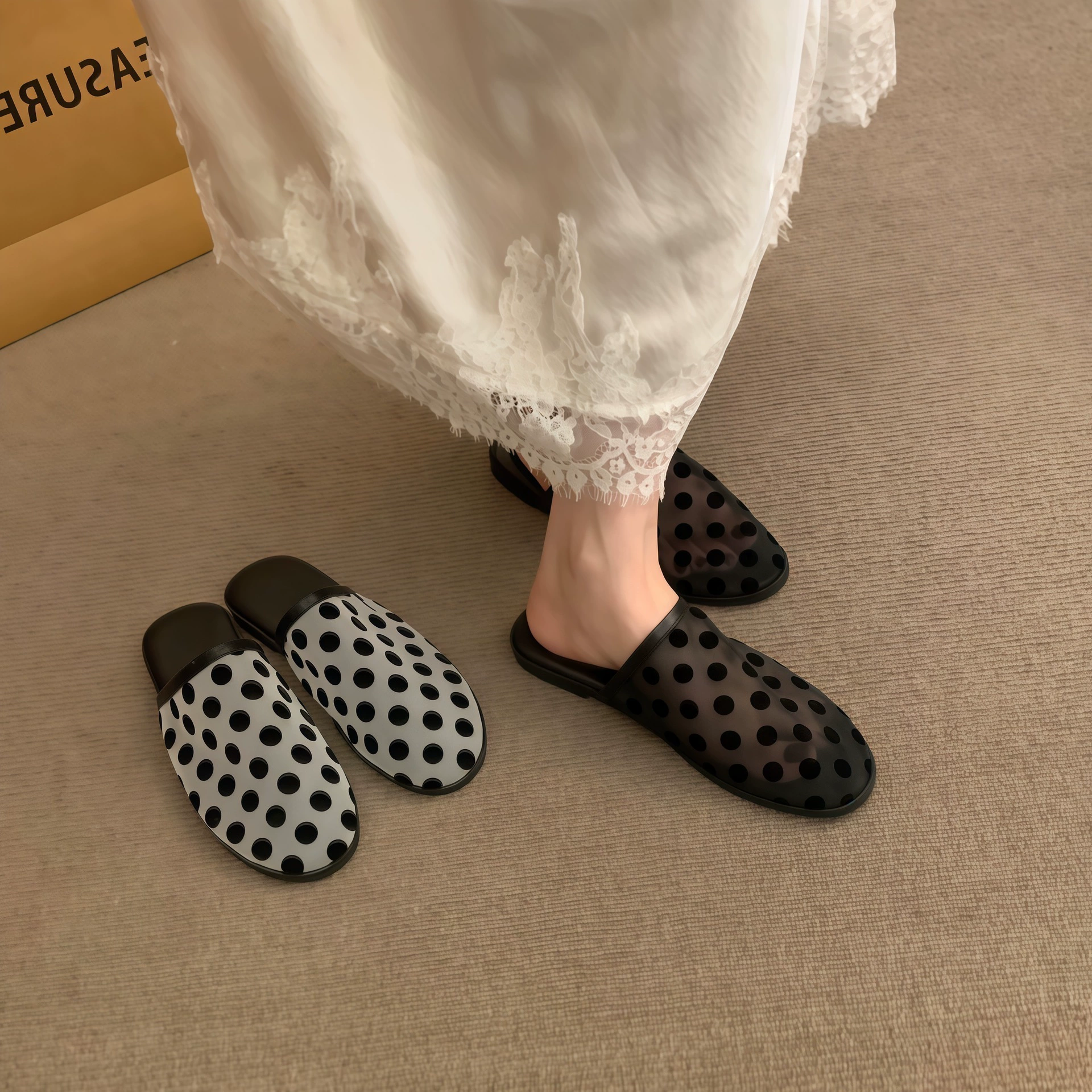 Women's Korean Mesh Polka Dot Closed Toe Slides Summer 2026 Comfort Flat
