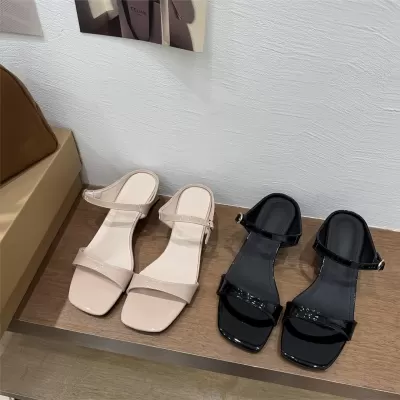صنادل فرنسية جميلة نسائية صيف 2026 بكعب إسفين بحزام مفتوحة الأصابع · YANYAN China shoe factory