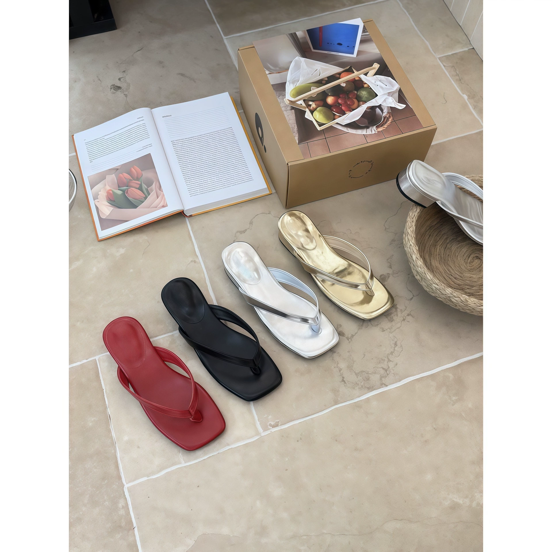 Women's French Retro Fashion Comfortable Slide Sandals with Chunky Heel 2026