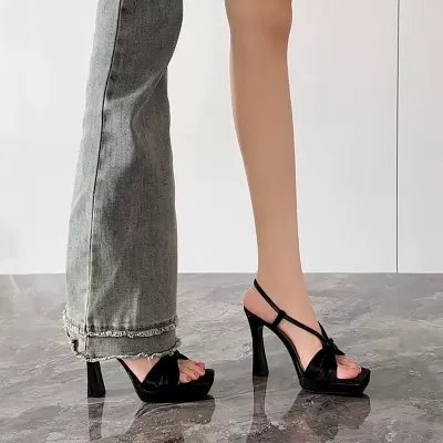 Women's Black Chunky Heel Platform Open Toe Sandals Summer Comfortable High Heels · YANYAN China shoe factory