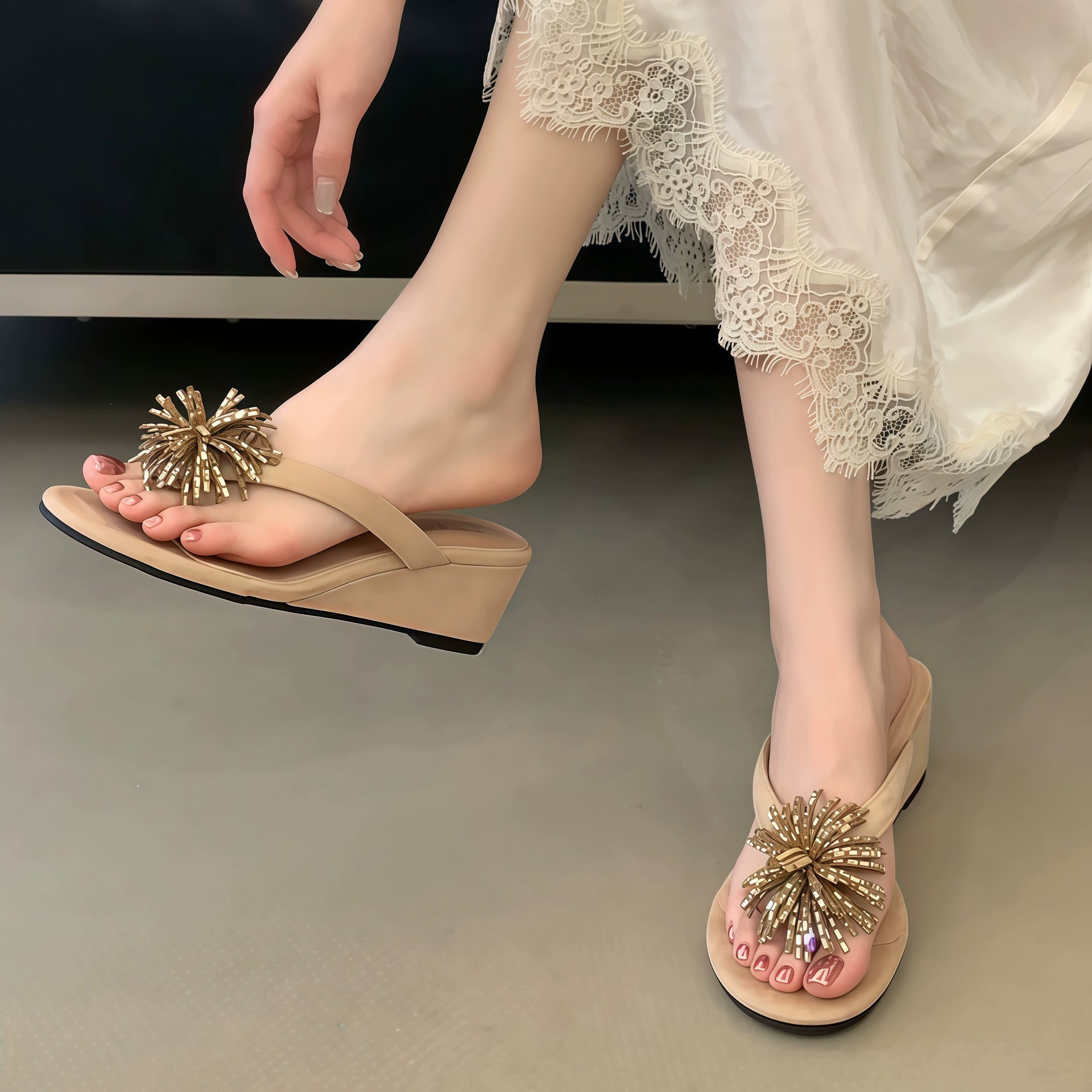 Women's Flip Flops Summer Fairy Style Rhinestone Fireworks Wedge Mid Heel