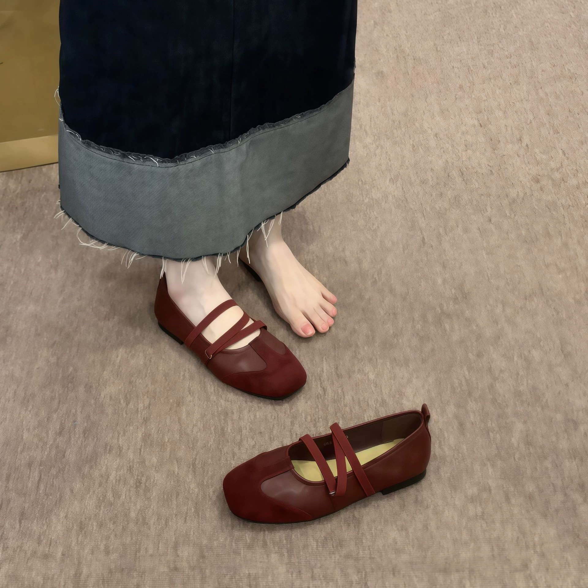 Women's 2026 Korean Square Toe Stretch Flat Shoes Autumn New Red Ballet Flats