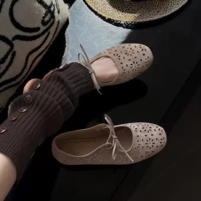 Women's French Carved Hollow Flat Mary Jane Shoes Round Toe Lace Up Ballet · YANYAN China shoe factory