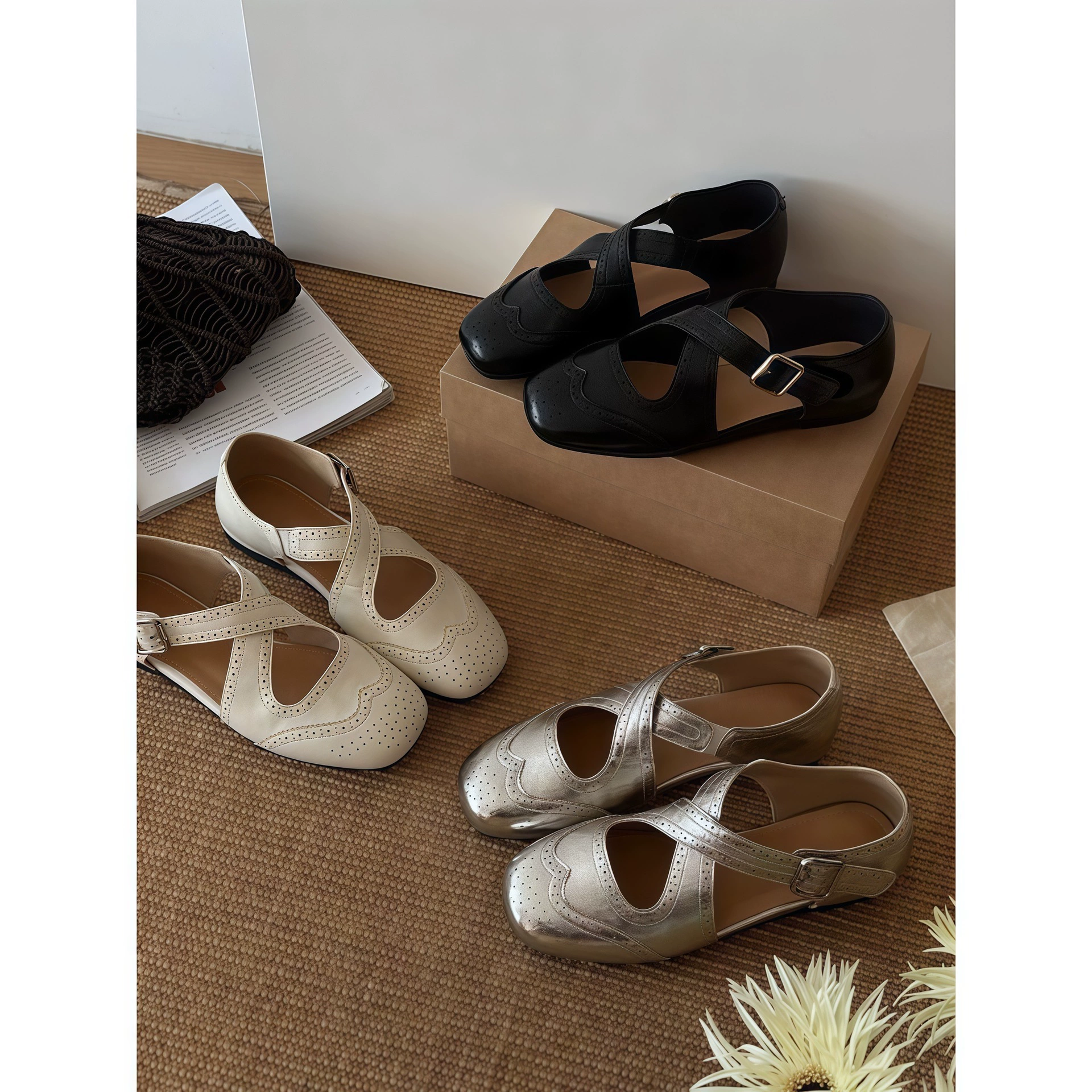 2026 New Summer Soft Leather Brogue Mary Jane Shoes with Cross Buckle Flat Heel for Women