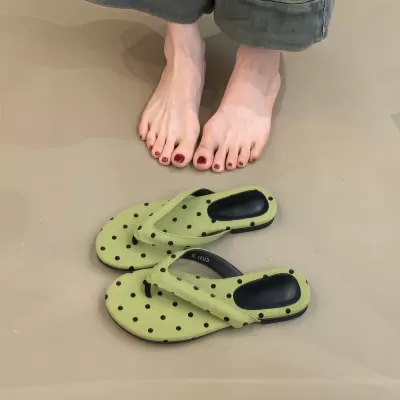 Polka Dot Flip Flops for Women 2026 Summer Dress Matching Vacation Beach Sandals · YANYAN China shoe factory