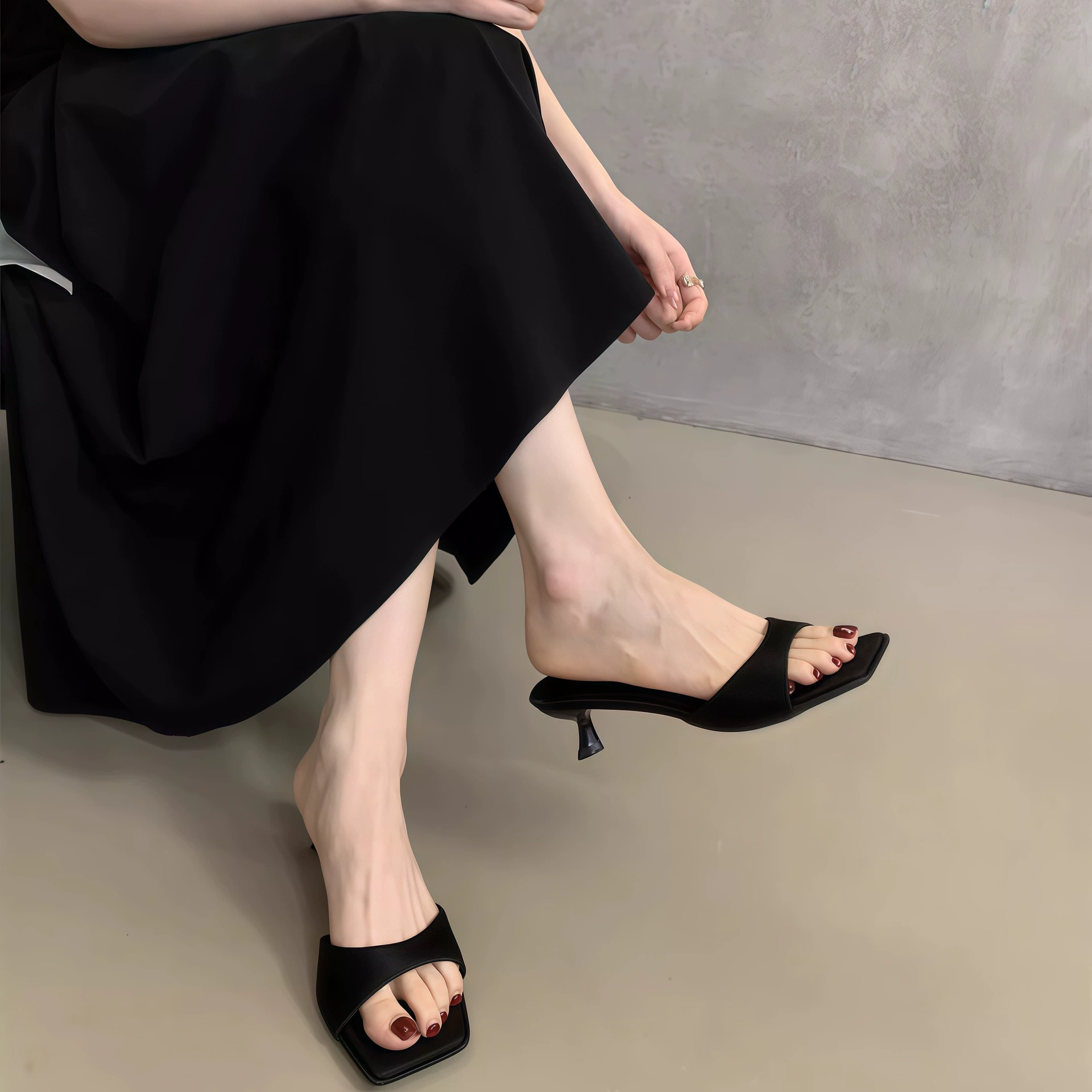 Comfortable Square Toe Thin Heel Slide Sandals for Women Low Heel Backless