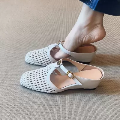 Fashion Hollow Breathable Hidden Wedge Camellia Buckle Strap Slides for Women · YANYAN China shoe factory