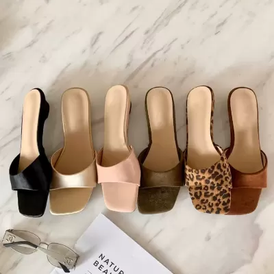 Summer New 3cm Wedge French Square Toe Wide Strap Leopard Print Mule Slides for Women · YANYAN China shoe factory