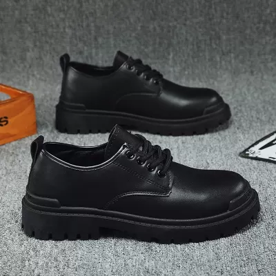 Botas Martin Cano Baixo Novas Primavera para Homem, Sapatos de Trabalho de Segurança Respiráveis, Botas de Trabalho Casuais 8608 · YANYAN China shoe factory