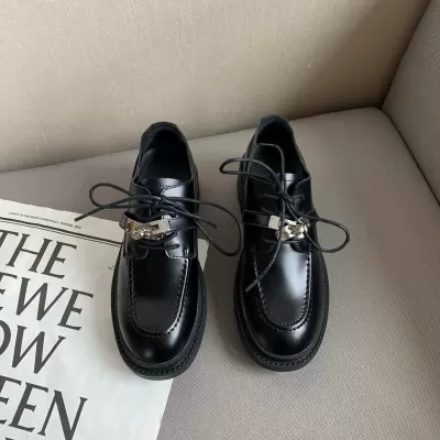 British Vintage Metal Buckle Loafers Platform Thick Sole Flat JK Shoes Women · YANYAN China shoe factory