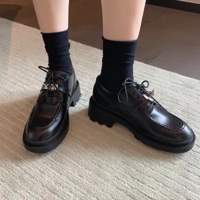 New Spring British Small Lock Loafers Thick Sole Chunky Heel Lace Up Oxford Shoes Women · YANYAN China shoe factory