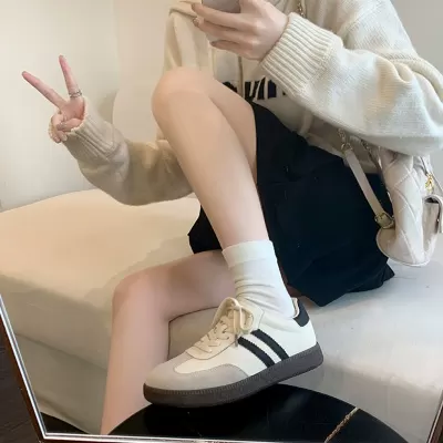 New Vintage Round Toe Color Block Thick Sole Casual Sneakers German Shoes Women Autumn Winter · YANYAN China shoe factory