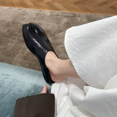 New Summer Flat Shallow Mouth Loafer Slip On Split Toe Flat Shoes Women · YANYAN China shoe factory