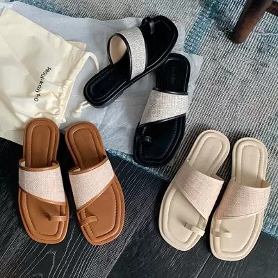 New Summer Square Toe Clip Toe Woven Straw Patchwork Flat Slippers Women