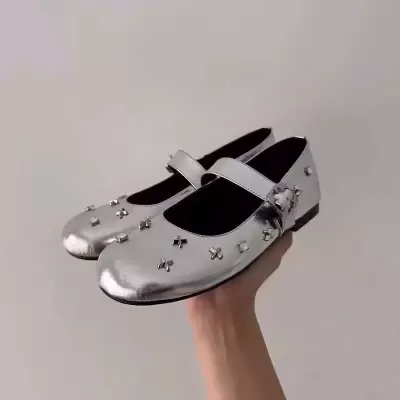 2025 New Silver Low Heel Round Toe Mary Jane Shoes Rhinestone Cross Strap French Style Pumps · YANYAN China shoe factory