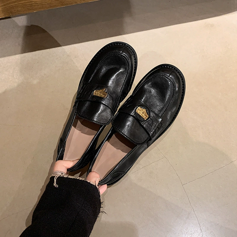 Same Style Spring New British Vintage Burnished Gold Coin Loafers Flat Shoes Women Leather Shoes