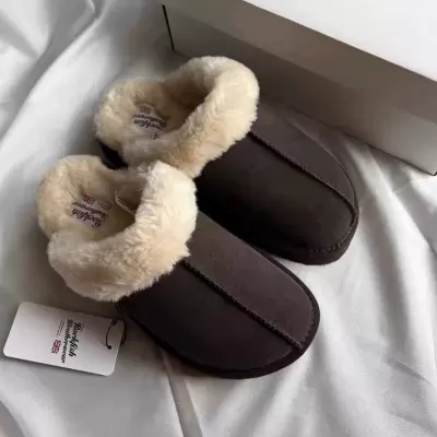 2025 Real Wool Fur Lined Thick Round Toe Fuzzy Snow Boots Women Winter Warm Anti-Slip · YANYAN China shoe factory