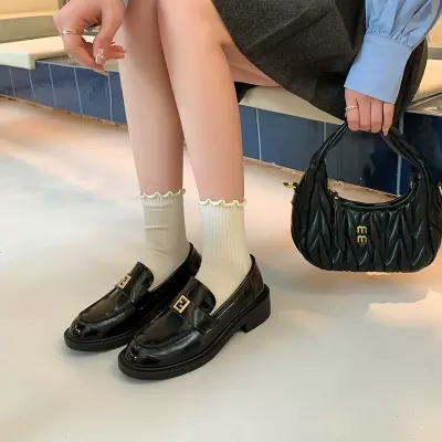 New Elegant Girl Gold Square Buckle British Style Versatile Round Toe Chunky Heel Loafers Leather Shoes Women · YANYAN China shoe factory