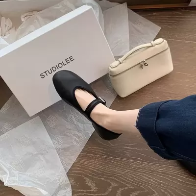 Women's Round Toe Mary Jane Flats with Buckle Strap, Soft Leather, Spring · YANYAN China shoe factory