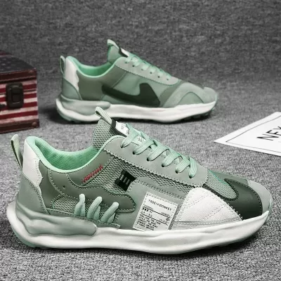 Winter 2026 New Men's Breathable Mesh Casual Running Trendy Dad Shoes · YANYAN China shoe factory