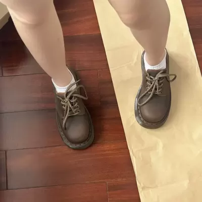Women's Thick Sole Leather Shoes, Retro Casual Work Boots with Height Increase · YANYAN China shoe factory