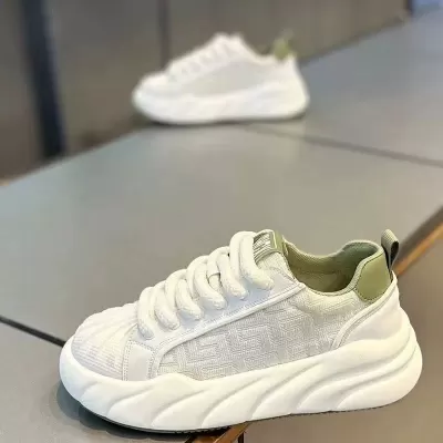 Men's Casual Shoes Spring 2026 Breathable Sports Sneakers Teenager Thick Sole Fashion White Shoes · YANYAN China shoe factory
