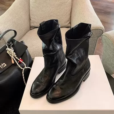 British Style Pointed Toe V-Cut Block Heel Western Boots for Women · YANYAN China shoe factory