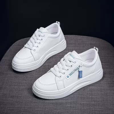 Chaussures de sport blanches femme 2025 printemps style coréen, semelle épaisse, plateforme, décontractées QR661 · YANYAN China shoe factory