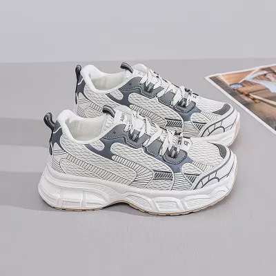 2024 Fall Korean Style Breathable Chunky Sneakers for Women Thick Sole Running Shoes · YANYAN China shoe factory