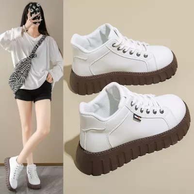 2026 Fall Short Boots Korean Style White Sneakers for Women Thick Sole Casual Leather Shoes KT2288 · YANYAN China shoe factory