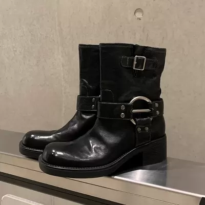 New Punk Sweetheart Metal Buckle Round Toe Vintage Leather Western Chunky Heel Short Boots