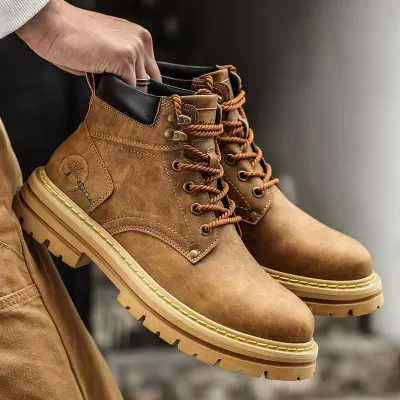 2026 Winter New High-Top Martin Boots Men Fashion Thick Sole Casual Leather Work Board Shoes